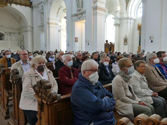 Diakonenweihe im Fuldaer Dom (Foto: Karl-Franz Thiede)